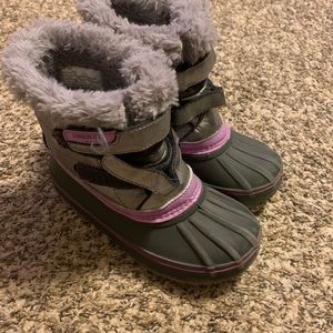 Girls size 13m snow/winter boots